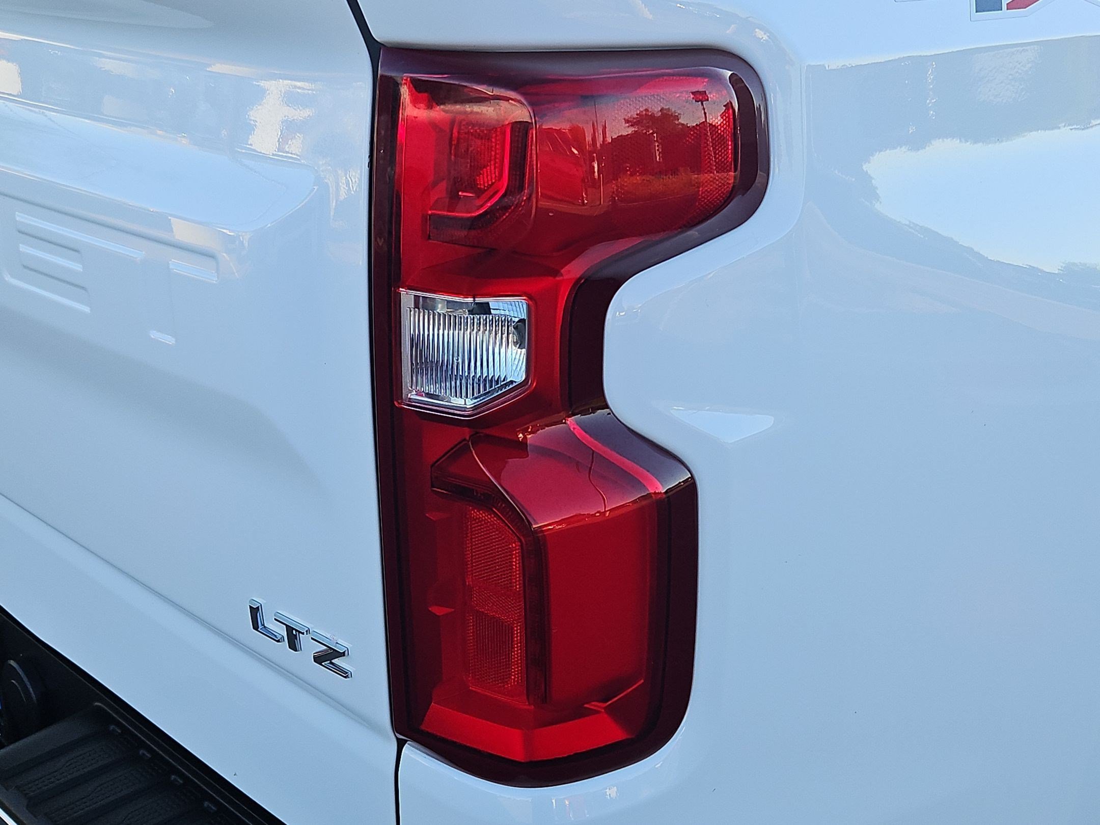 Certified Used 2021 SUMMIT WHITE Chevrolet LTZ image 11