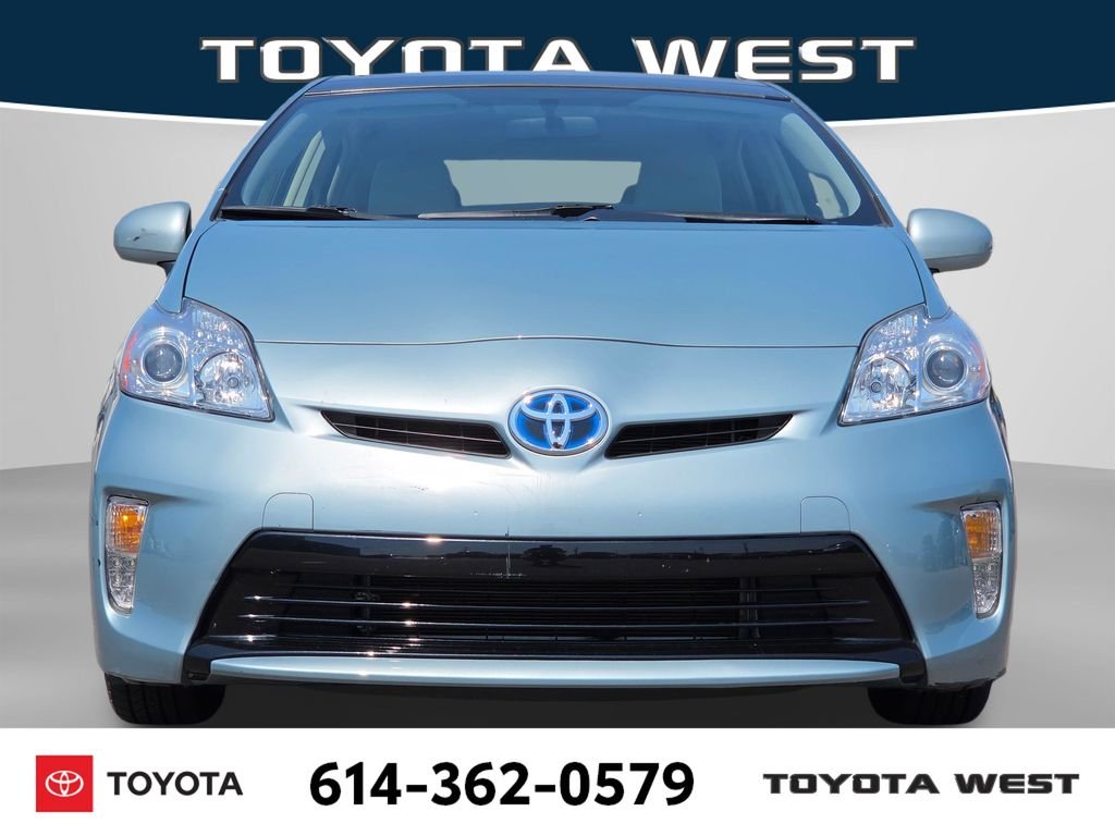 Used 2014 Beige Toyota Three image 3