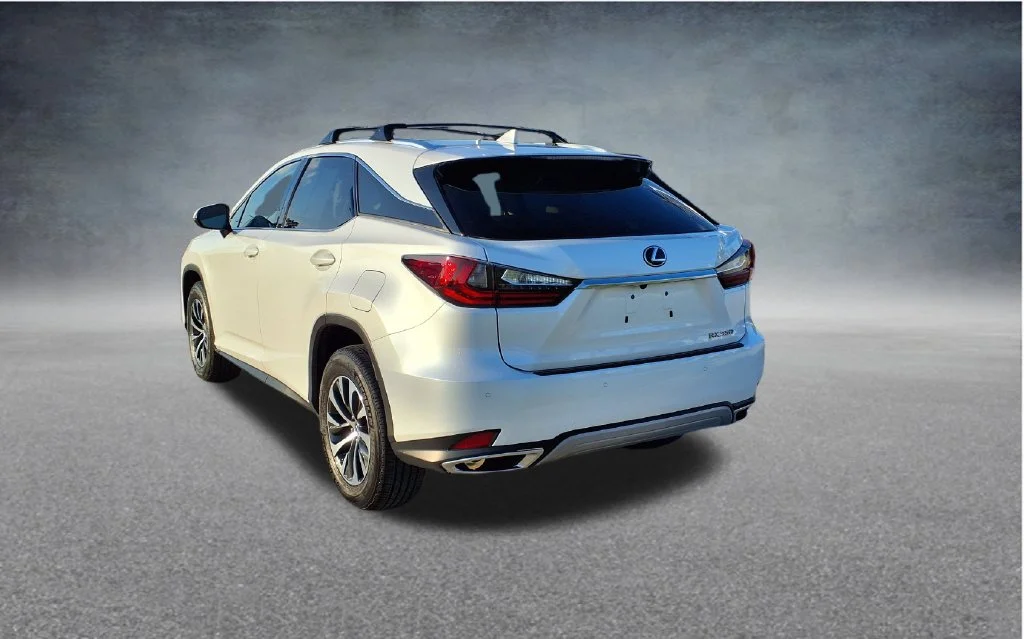 Used 2021 White Lexus 350 image 5
