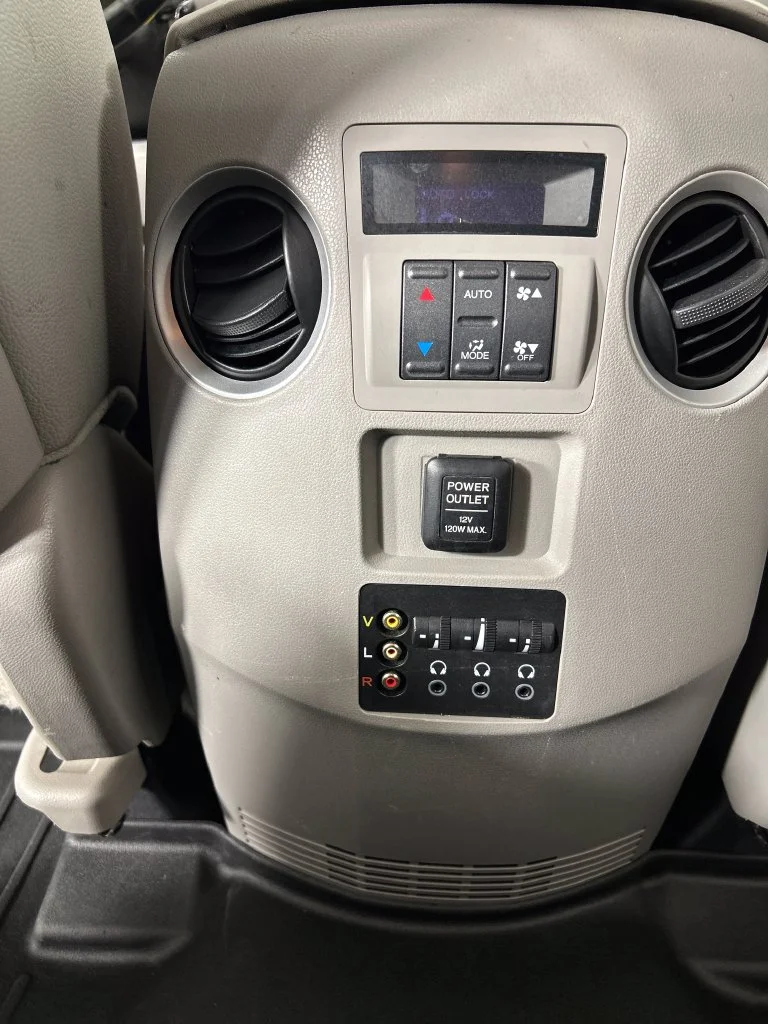 Used 2013 Black Honda Touring image 16