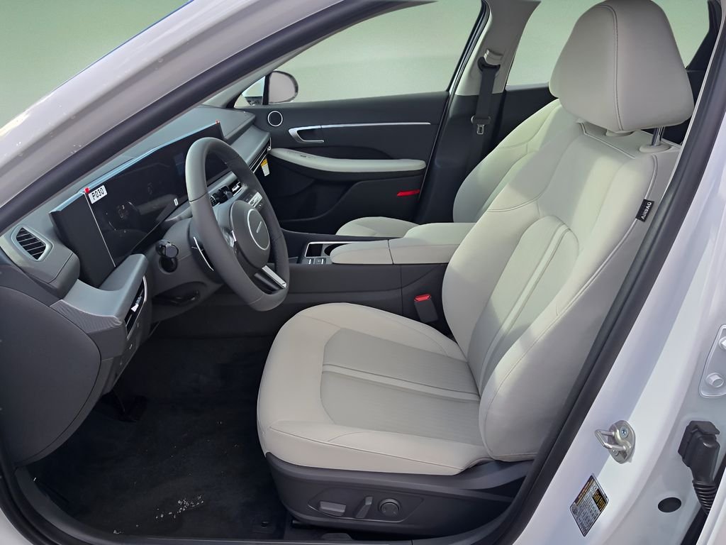 New 2026 Serenity White Hyundai SEL Sport image 12