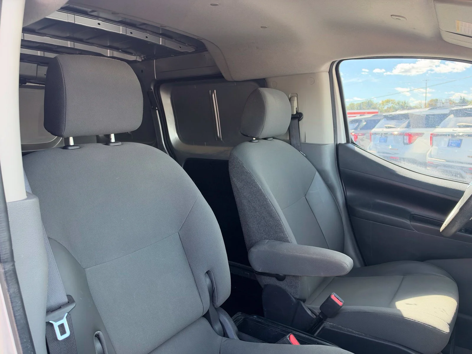 Used 2019 Brilliant Silver Metallic Nissan S image 29