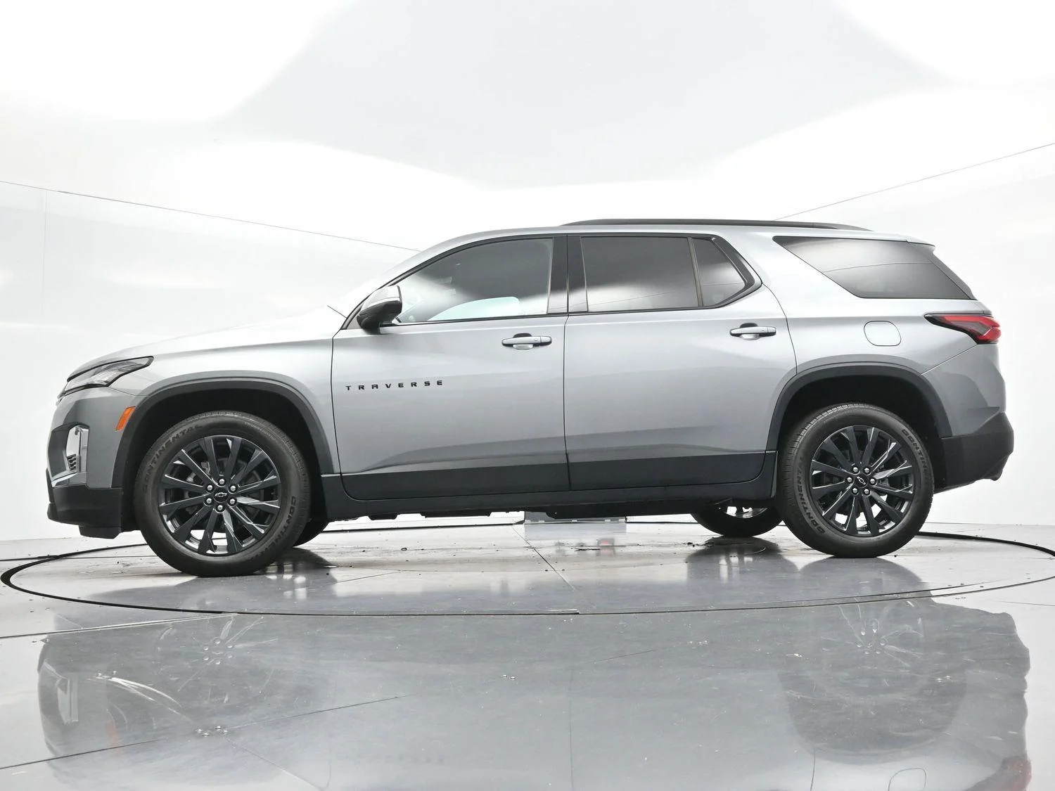 Used 2023 Sterling Gray Metallic Chevrolet RS image 44