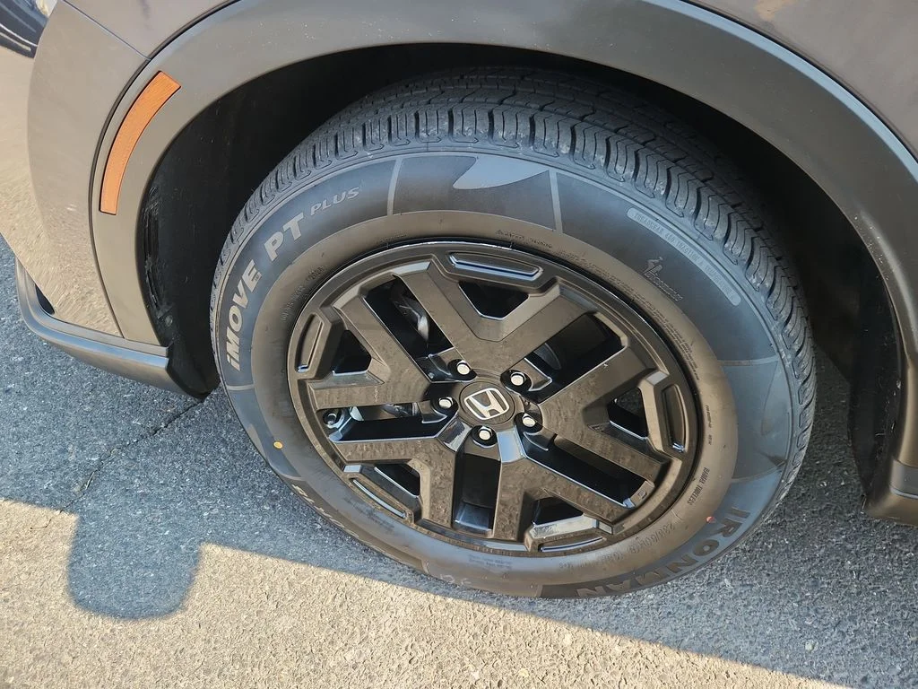 Used 2024 Gray Honda EX-L image 18