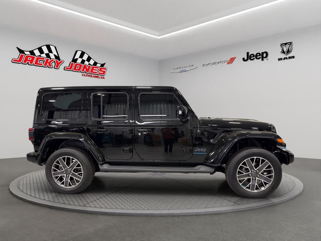 Used 2023 Black Clearcoat Jeep Sahara High Altitude image 12