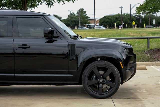2025 Land Rover Defender V8 - Photo 9