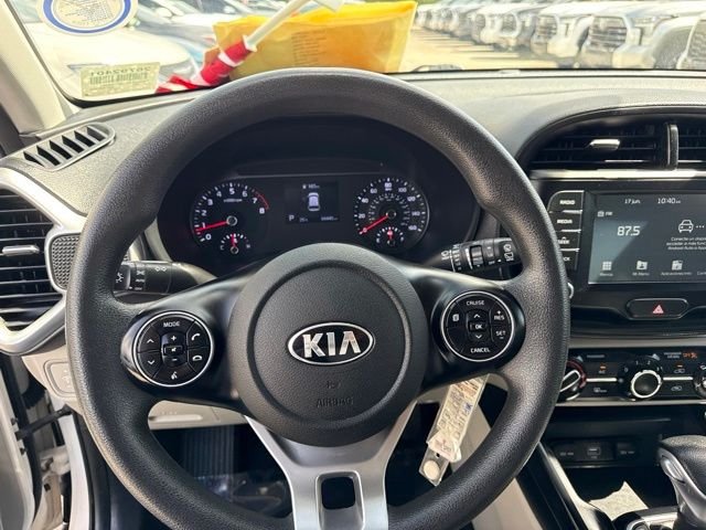 Used 2021 White Kia LX image 18