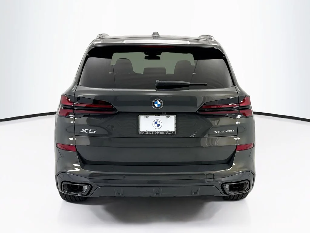 New 2026 Gray BMW xDrive40i image 6