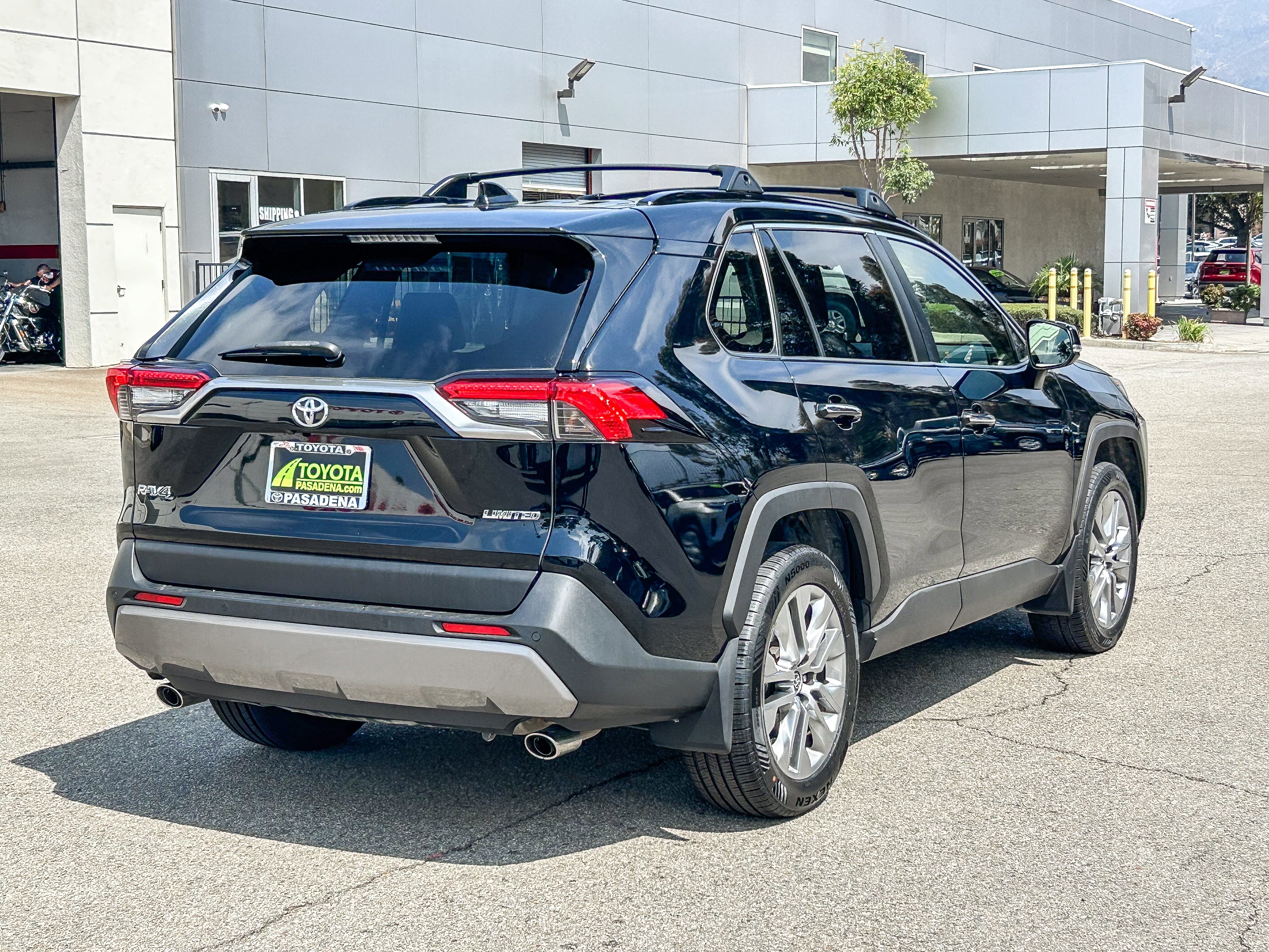 Used 2020 MIDNIGHT BLACK ME TOYOTA TRUCK LIMITED image 6