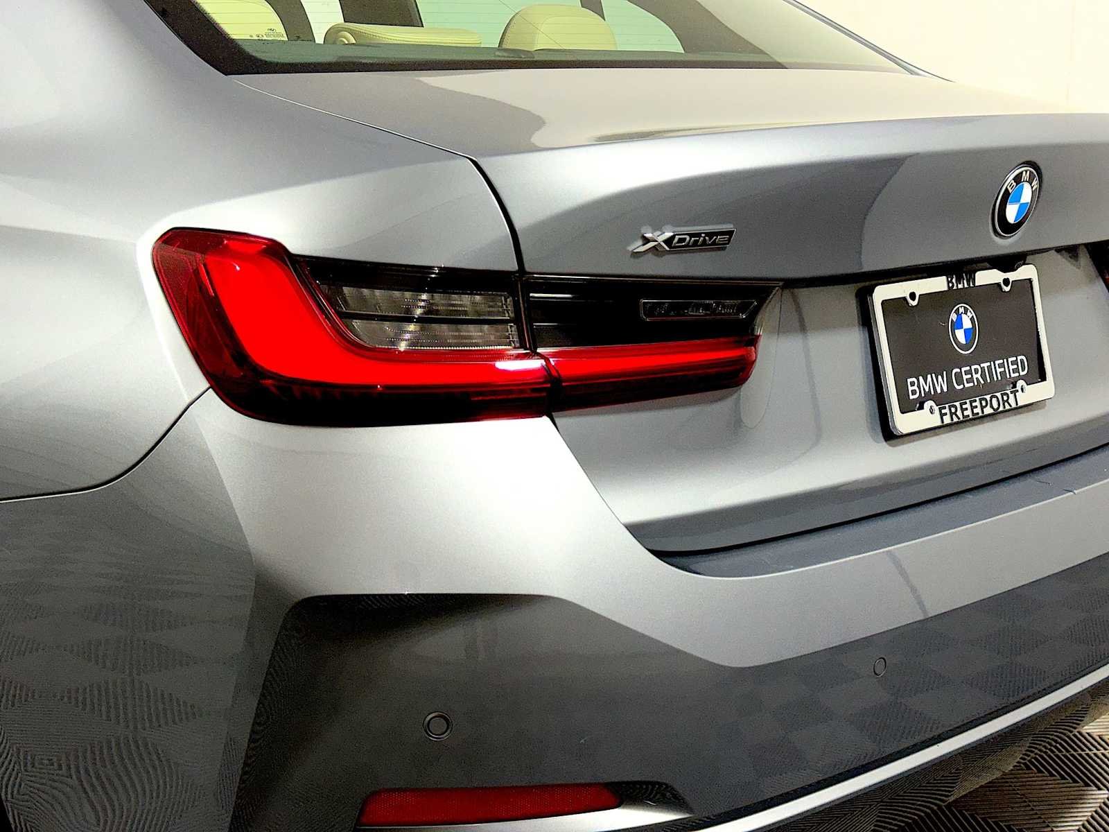 2023 BMW 3 Series 330i - Photo 27