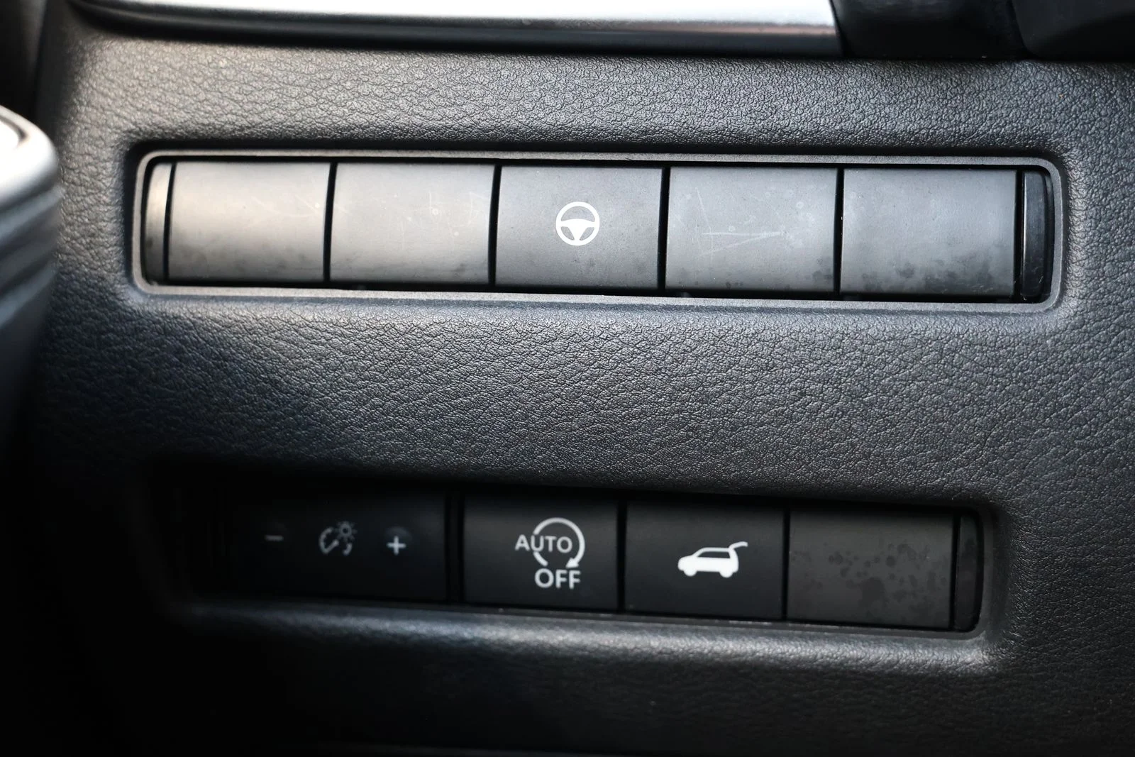 Used 2024 Gray Nissan SV image 24