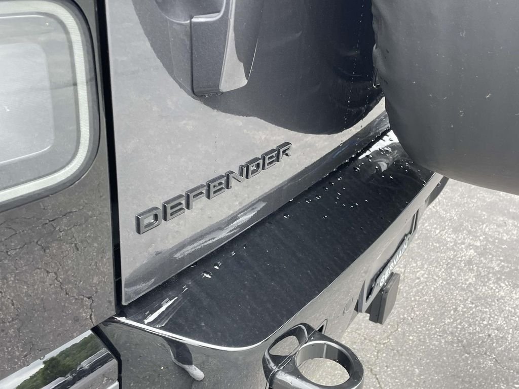 New 2026 Carpathian Grey Land Rover S image 8