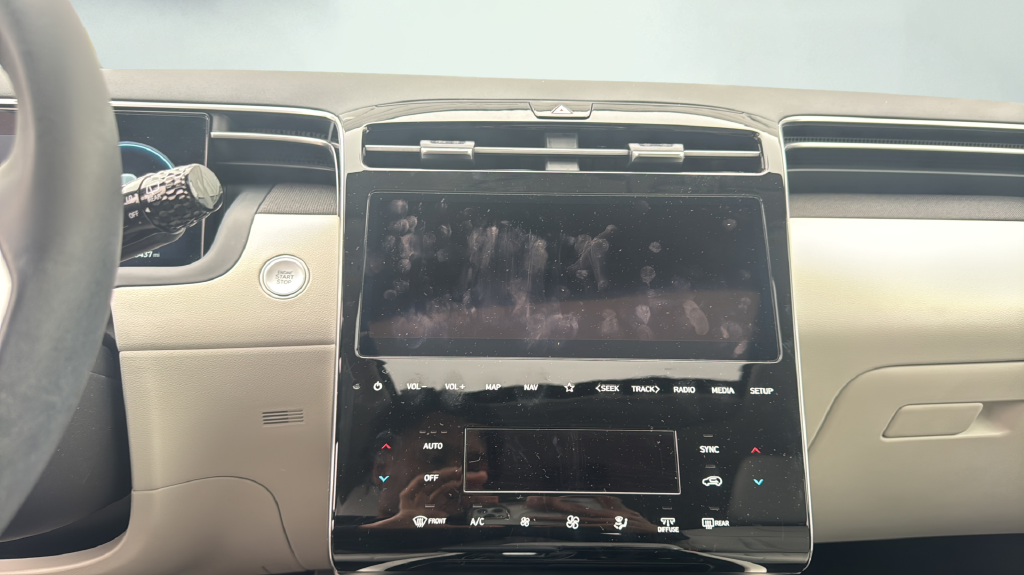 Used 2024 Silver Hyundai SEL image 18