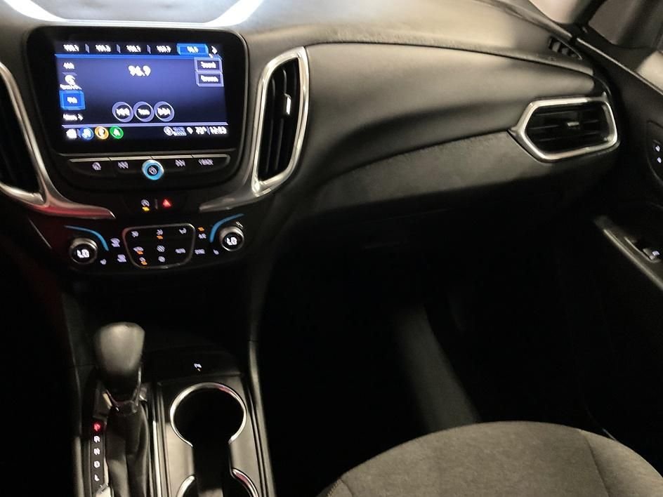 Used 2022 Red Chevrolet LT image 5
