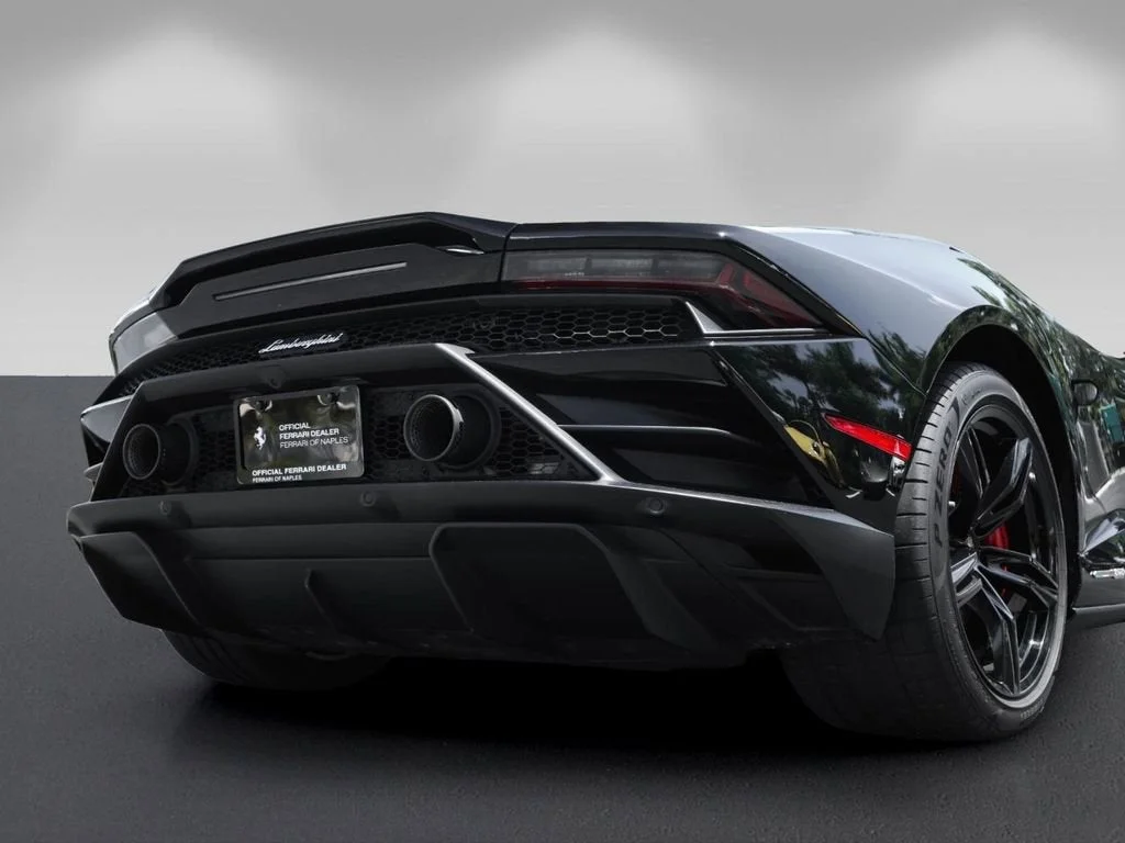 Used 2020 Nero Noctis Lamborghini Base image 20