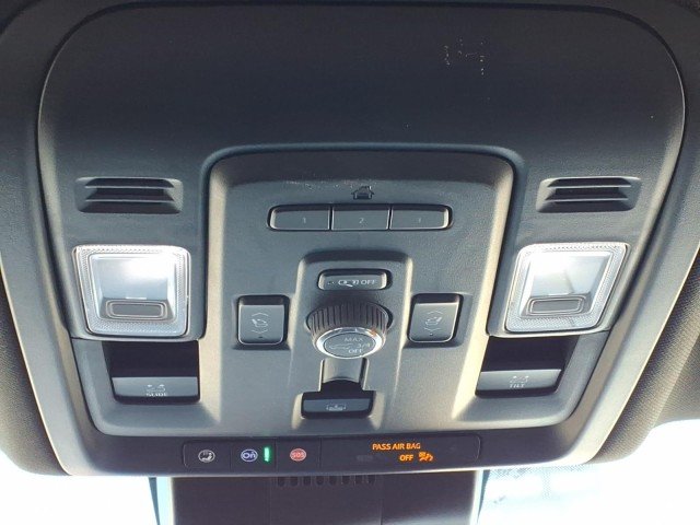 2024 GMC Yukon XL Denali - Photo 21