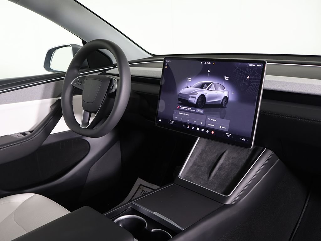 2026 Tesla Model Y Long Range - Photo 28