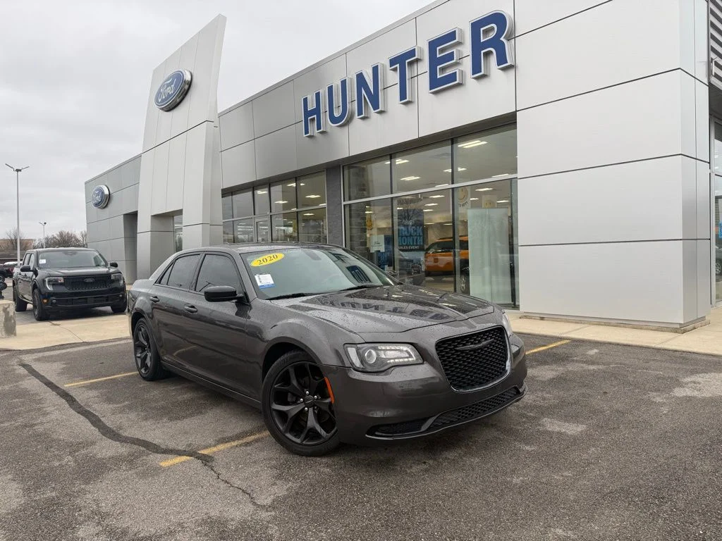 2020 Chrysler 300
