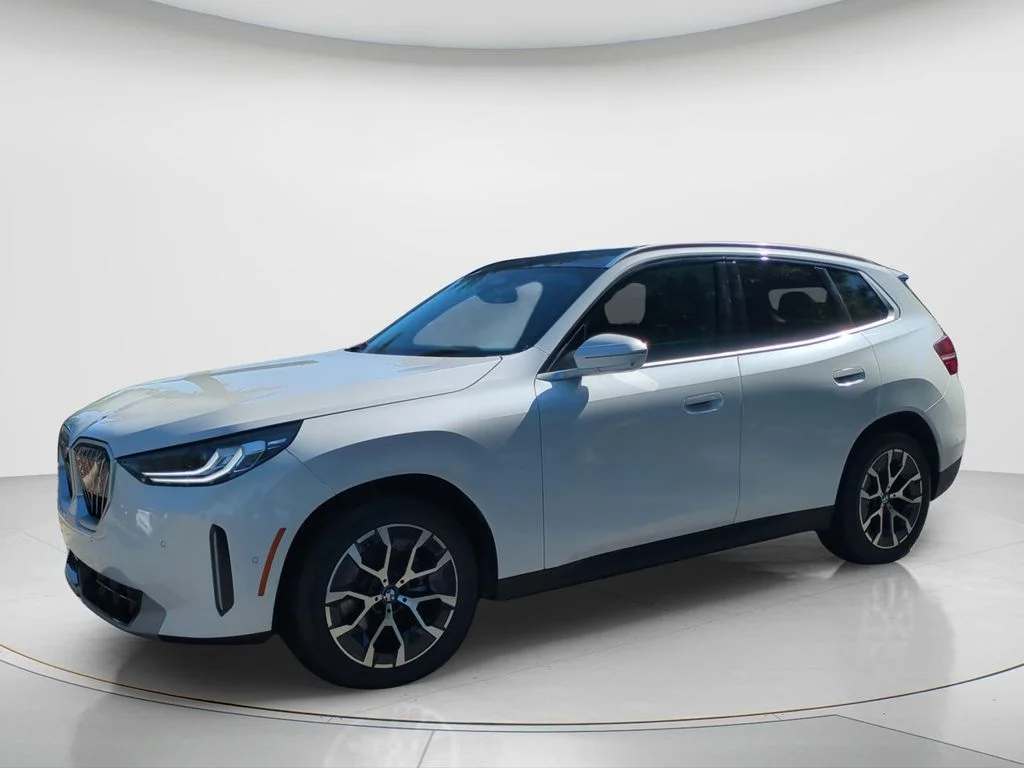 2026 BMW X3 30 XDRIVE's photo