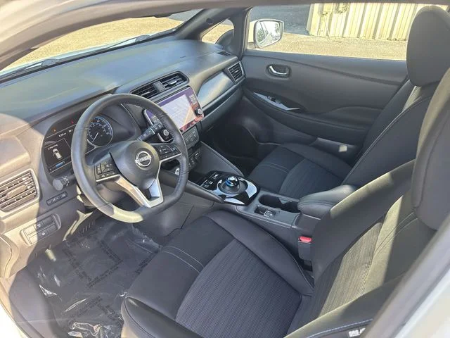 Used 2024 White Nissan SV Plus image 15