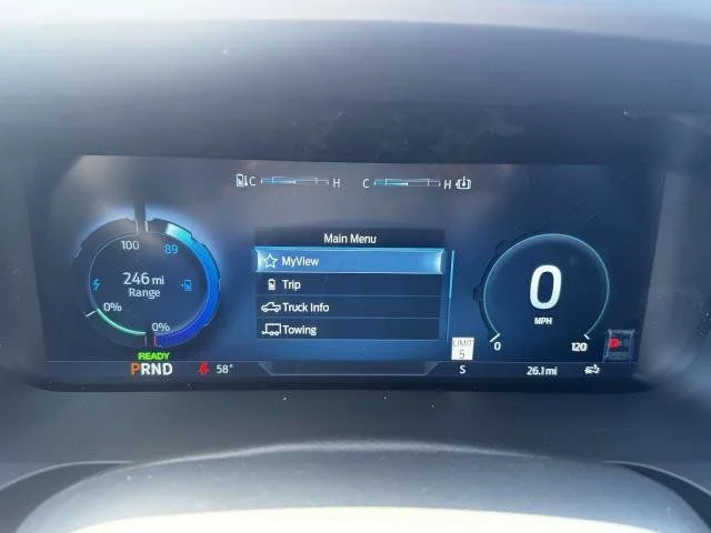 2025 Ford F-150 Lightning Flash - Photo 16