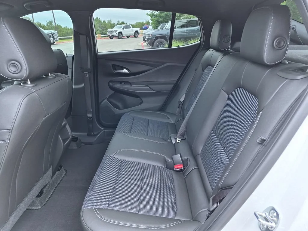 New 2026 Summit White Buick Preferred image 37
