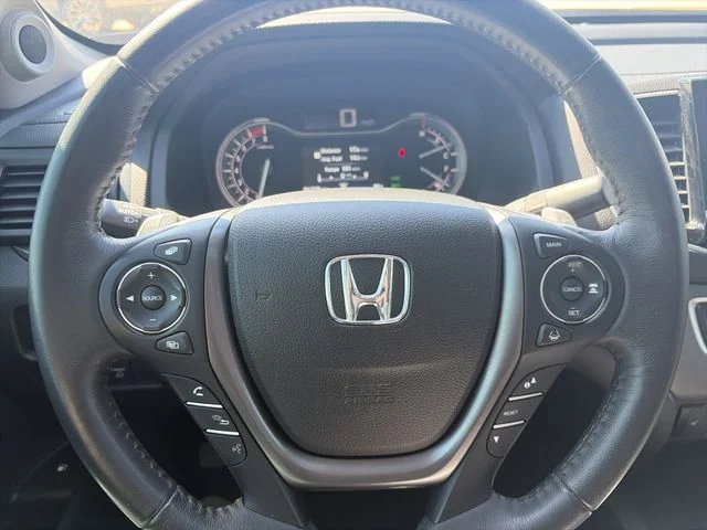 Used 2022 Silver Honda RTL image 22