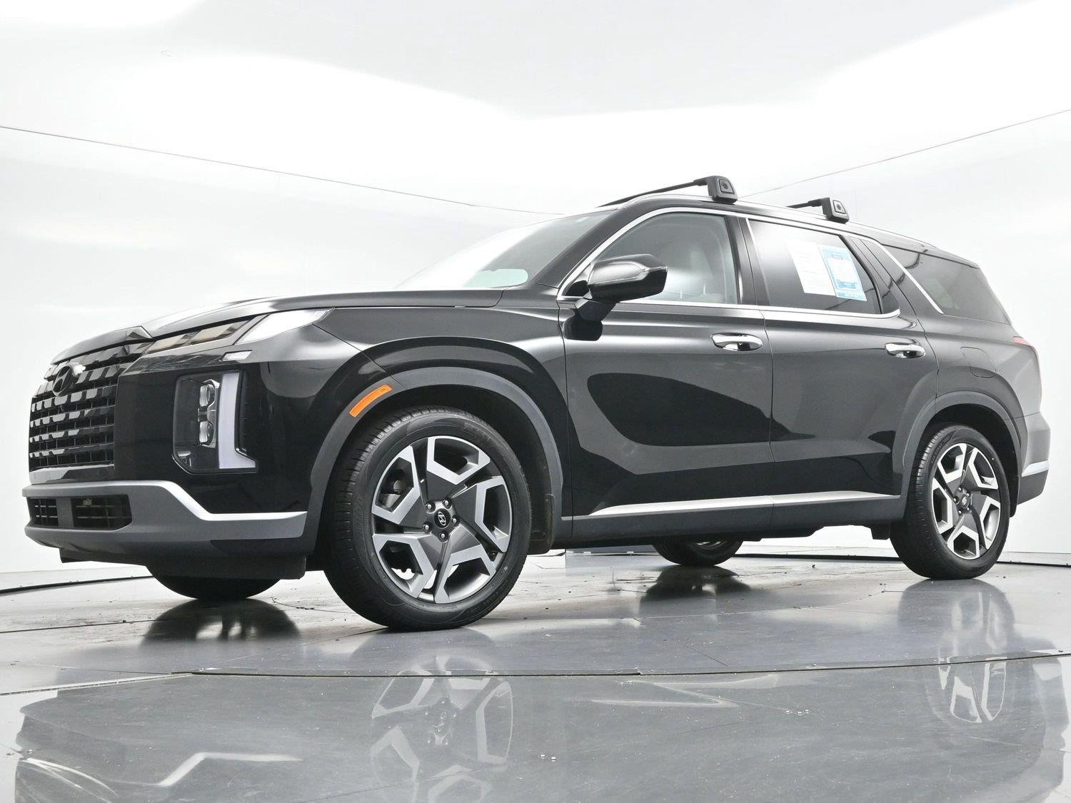 Used 2023 Abyss Black Pearl Hyundai Limited image 55