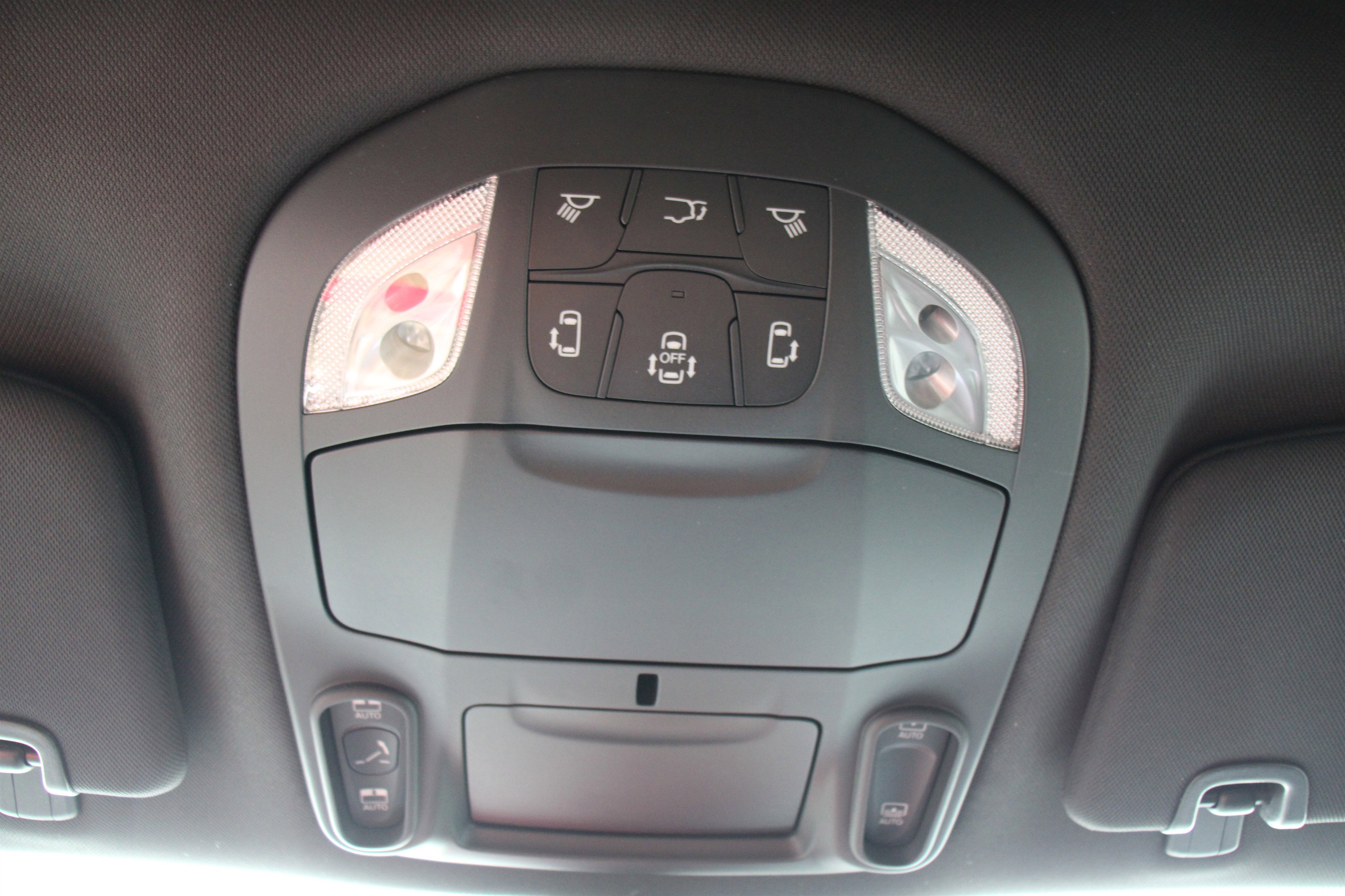 New 2026 Bright White Clear-Coat Exterior Paint Chrysler Select image 22
