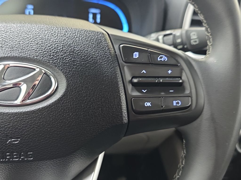 Used 2025 Ecotronic Gray Hyundai SEL image 17