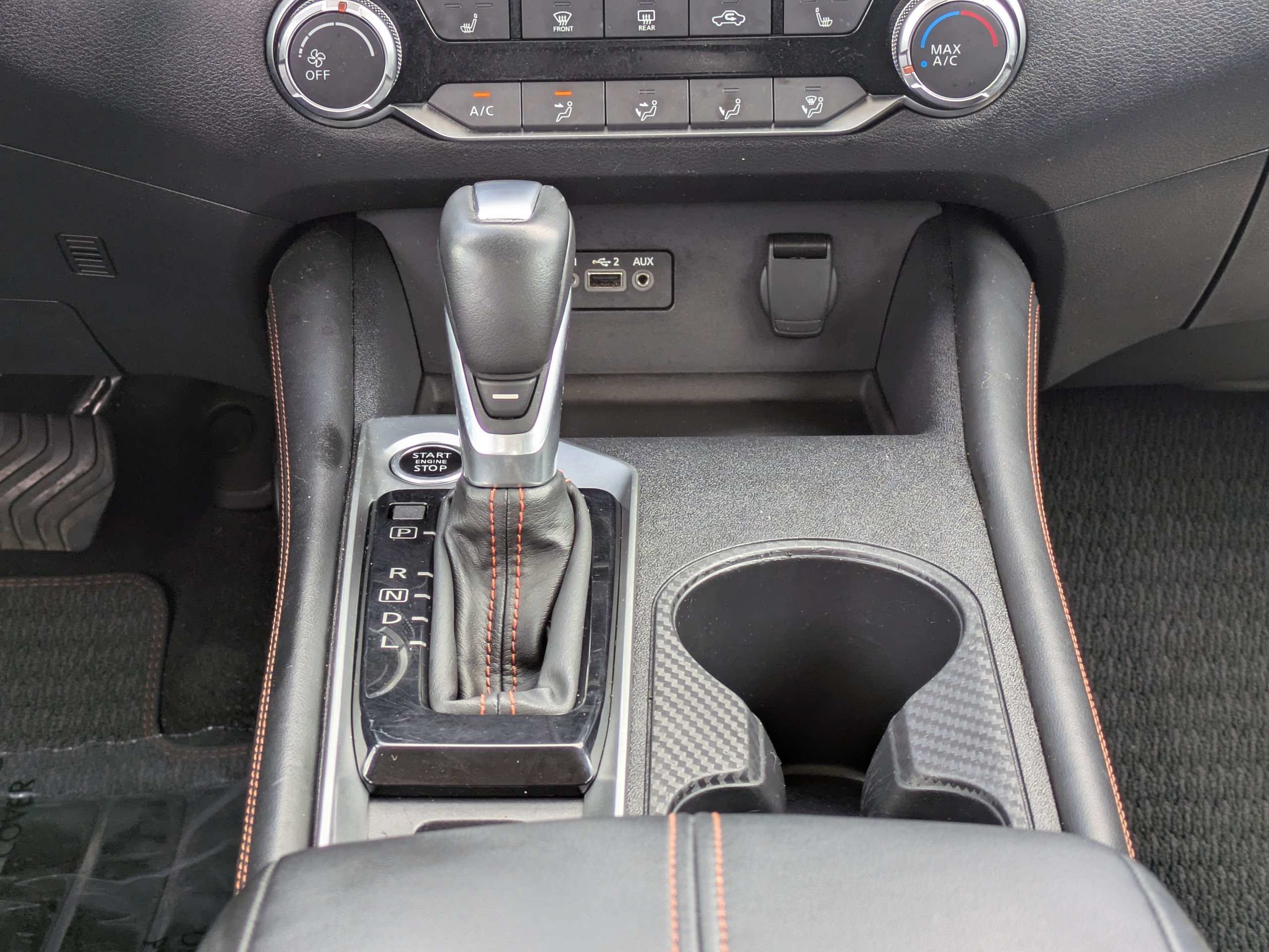 2019 Nissan Altima SR - Photo 18