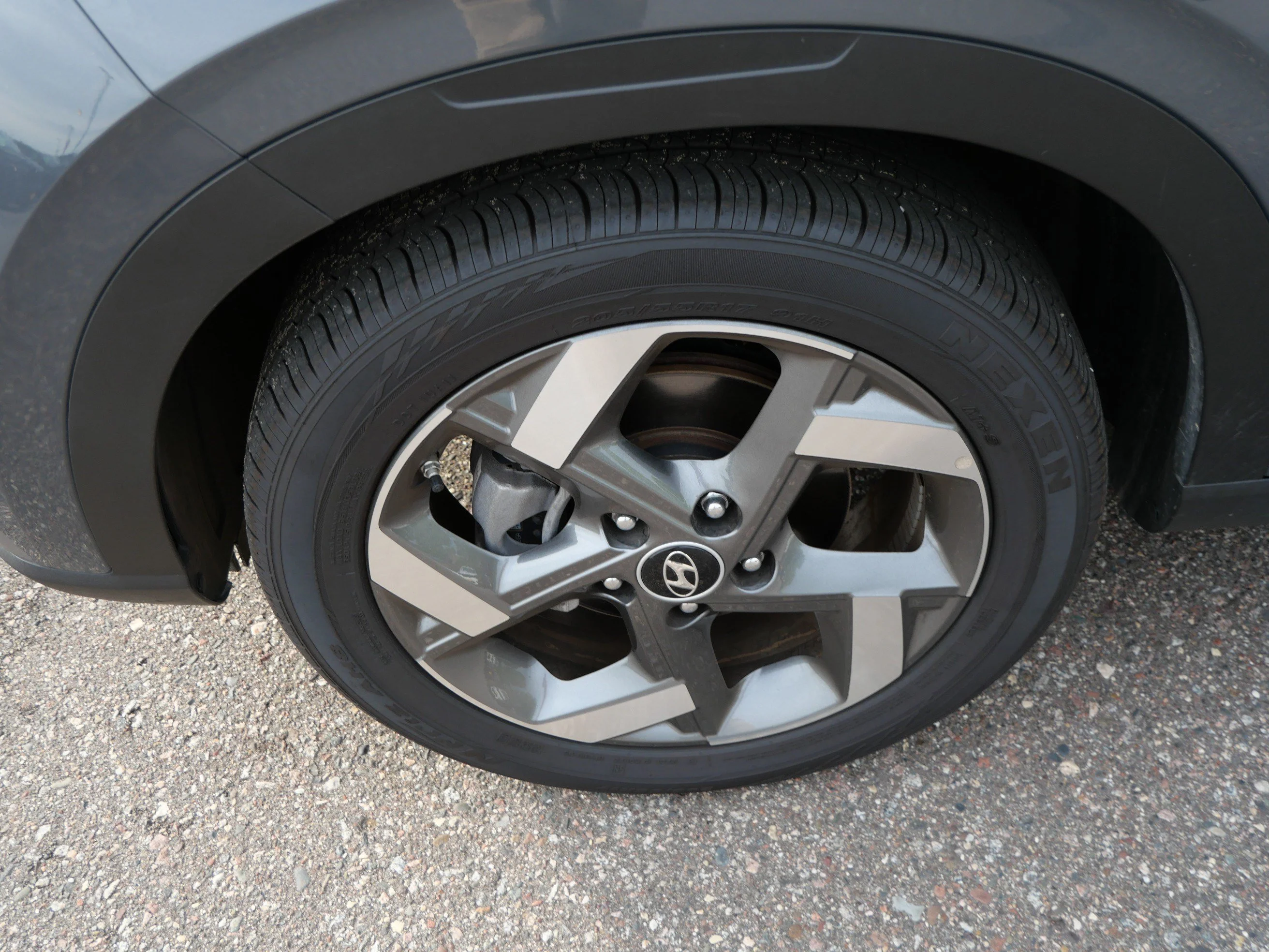 2025 Hyundai Venue SEL - Photo 16