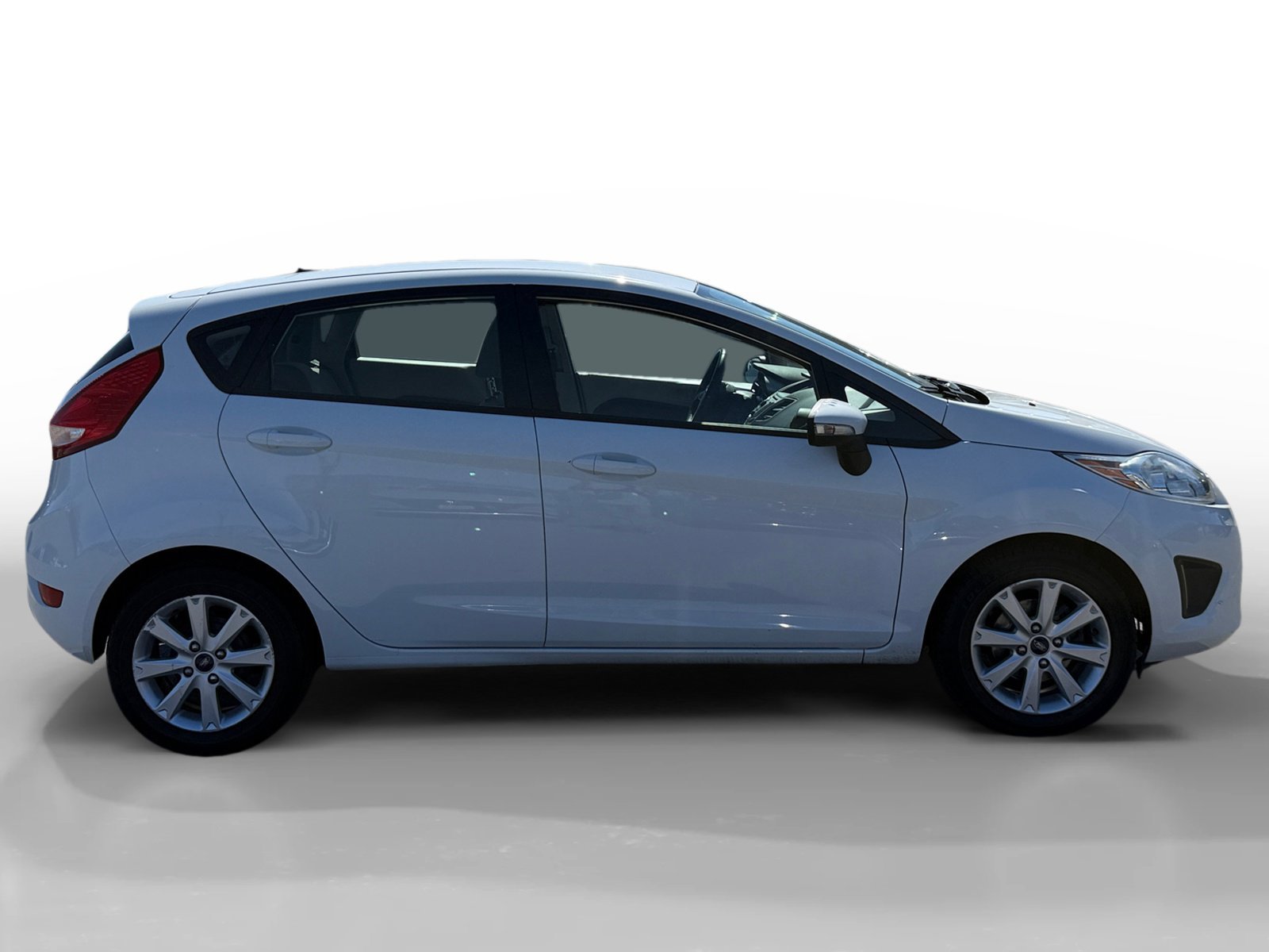 Used 2013 Oxford White Ford SE image 6