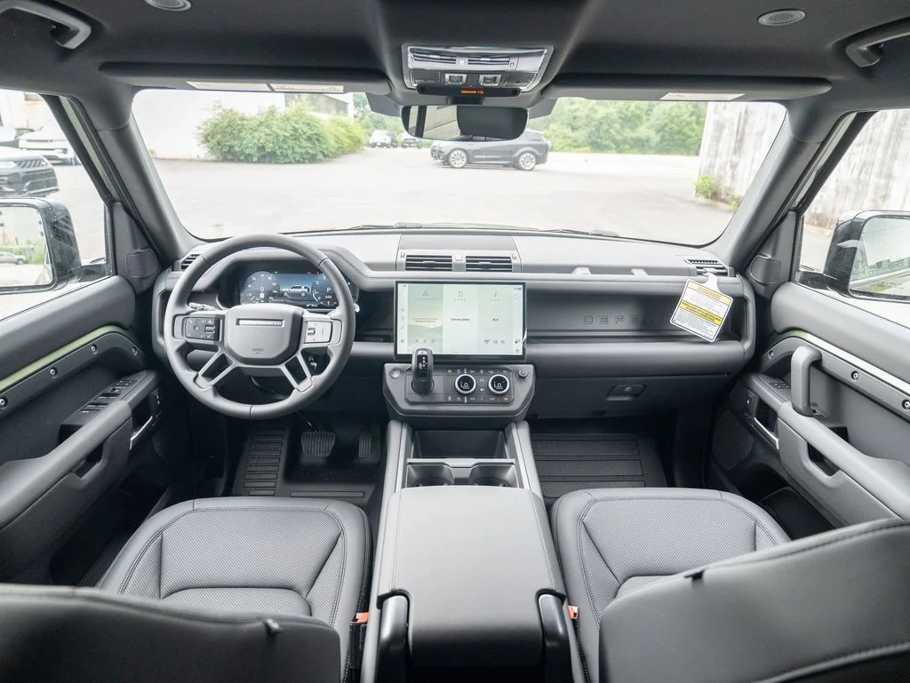 New 2026 Green Land Rover S image 17