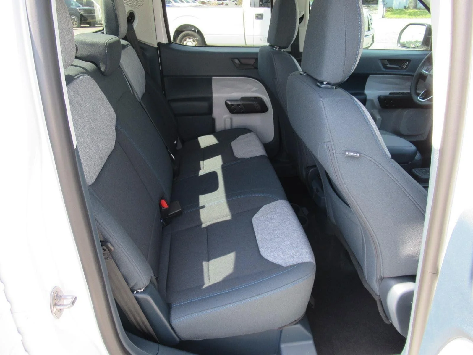 New 2026 Oxford White Ford XLT image 12