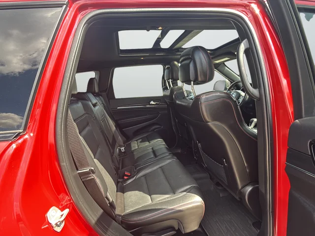 Used 2021 Red Jeep Trailhawk image 25