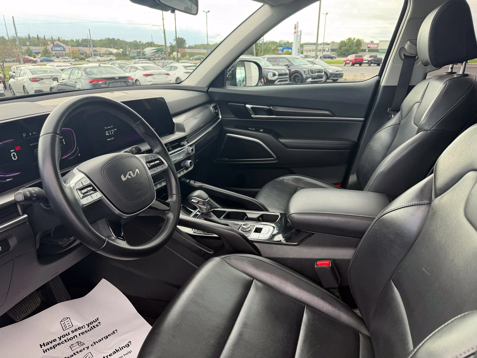 Used 2025 Black Kia S image 9