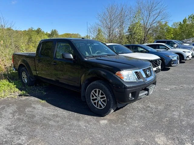 2016 Nissan Frontier 4.0 SV Crew Cab 4X4 AT LWB's photo