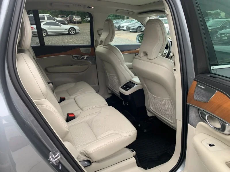 Used 2019 Gray Volvo T6 Inscription Sport Utility 4D image 34