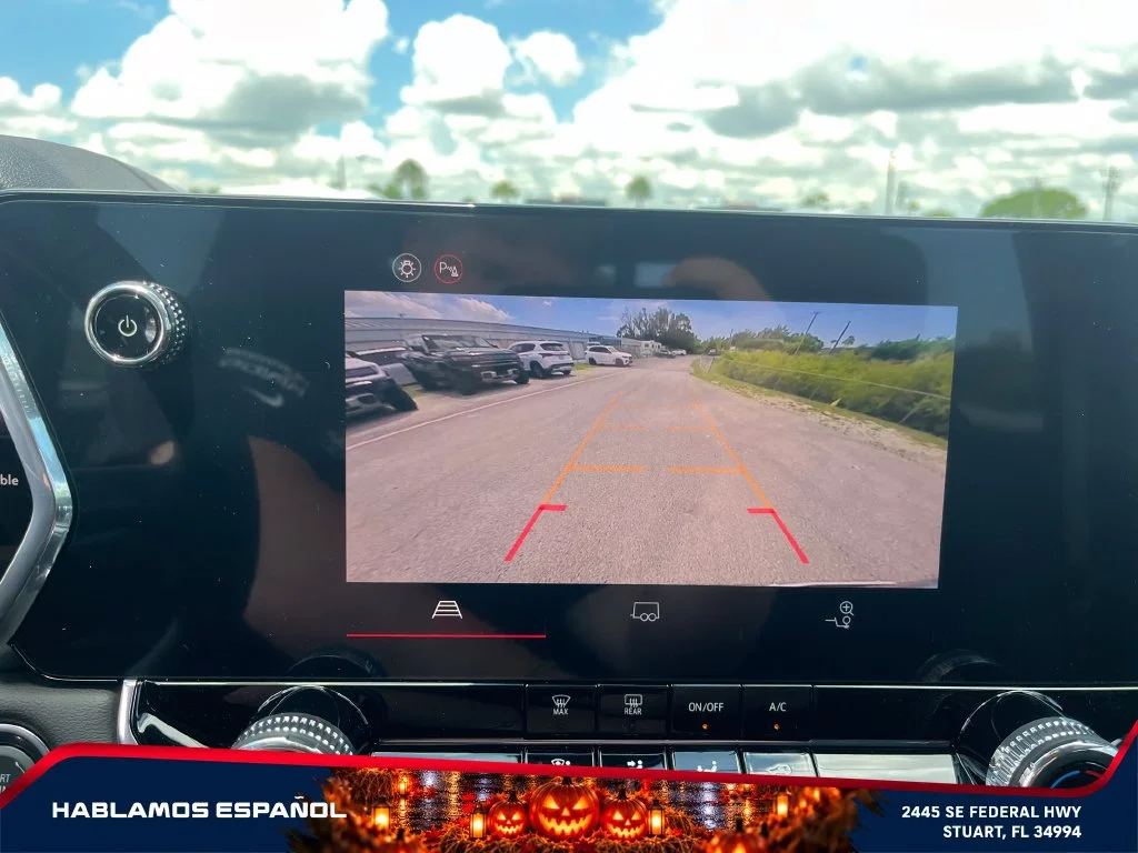 New 2026 Summit White GMC Elevation image 22