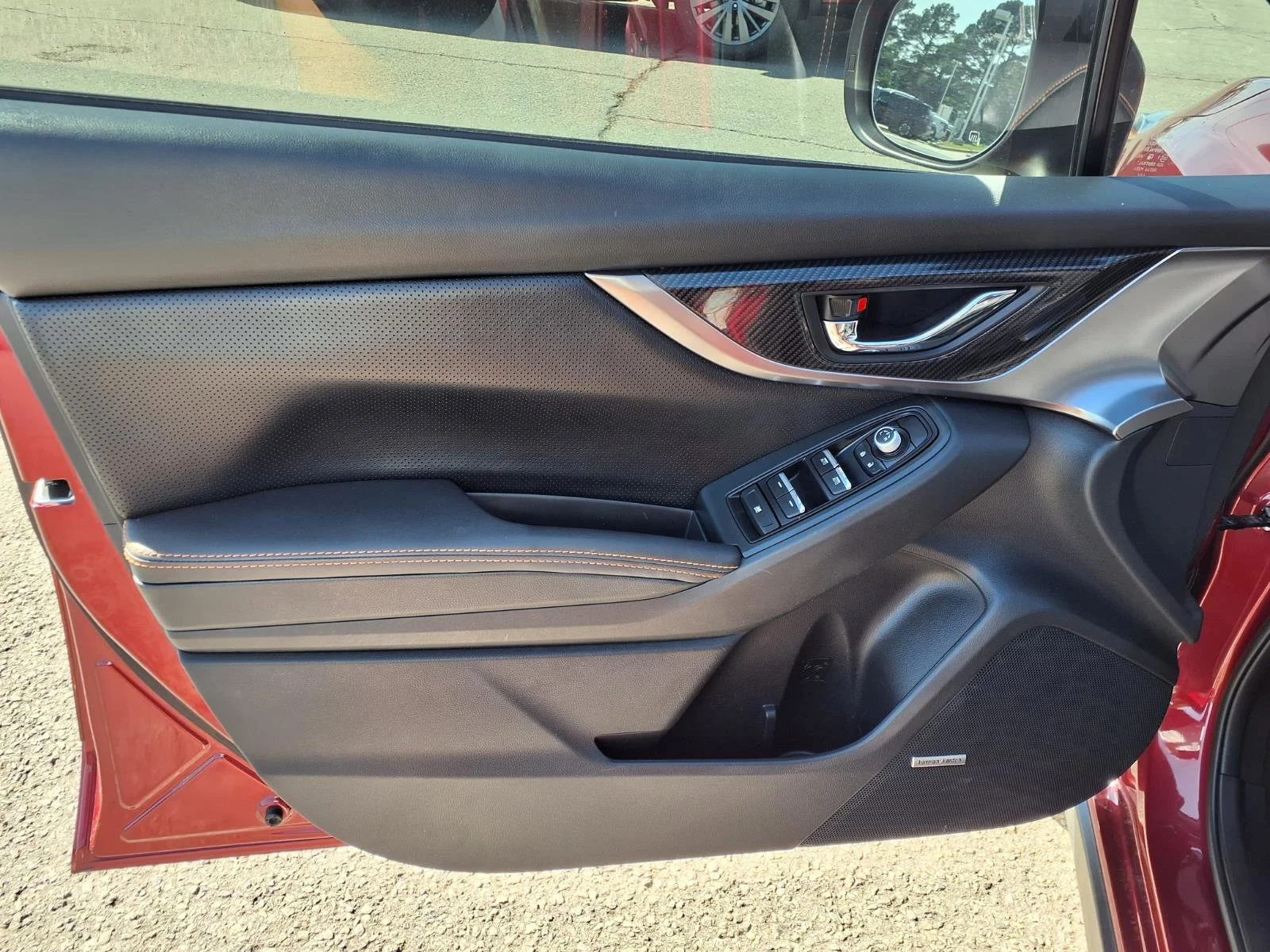 Used 2019 Venetian Red Pearl Subaru Limited image 17