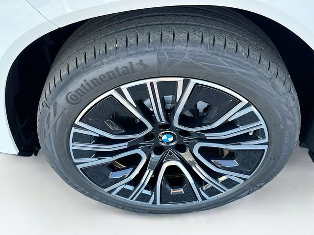 New 2026 White BMW 30 xDrive image 26