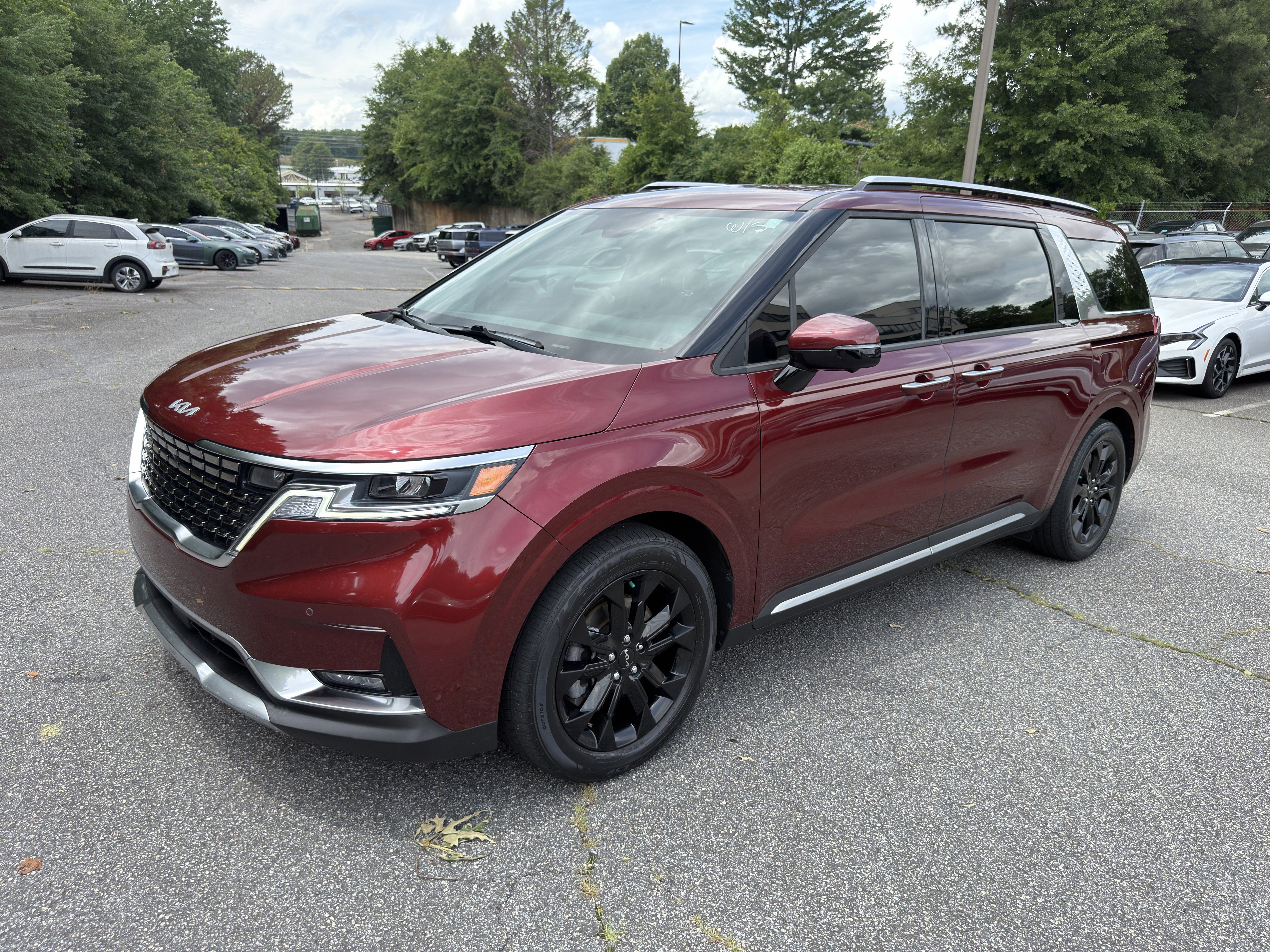 Used 2022 Flare Red Kia SX image 3