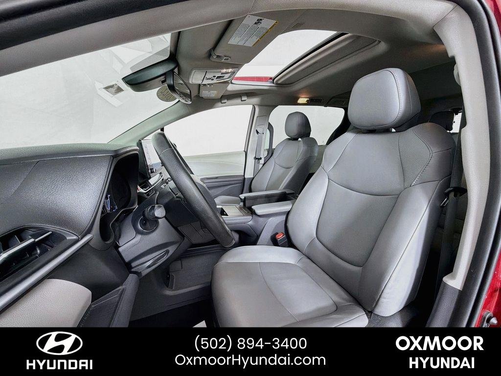 Used 2022 Ruby Flare Pearl Toyota XLE image 21