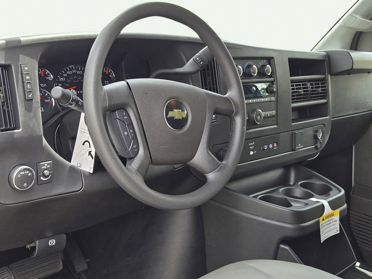 2025 Chevrolet Express Cargo Work Van - Photo 12