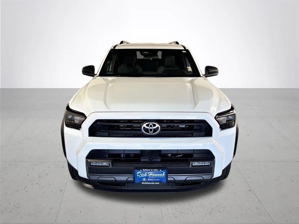 Used 2025 White Toyota SR5 image 3