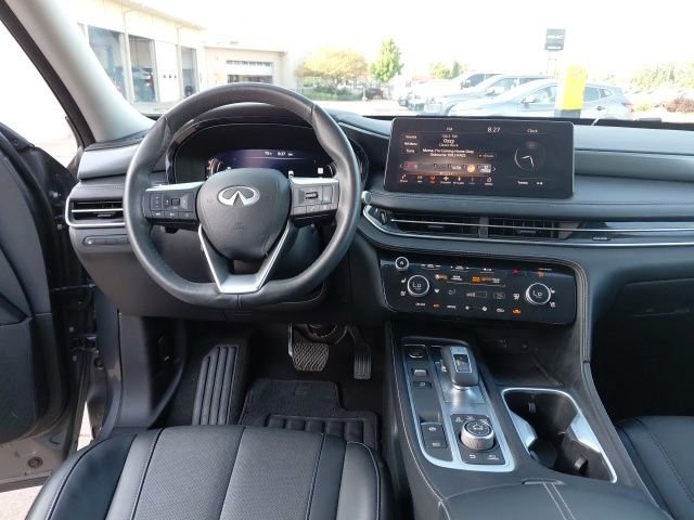 Used 2023 Graphite Shadow INFINITI LUXE image 29