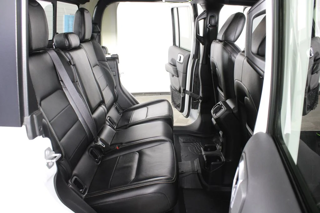 Used 2020 White Jeep Overland image 12
