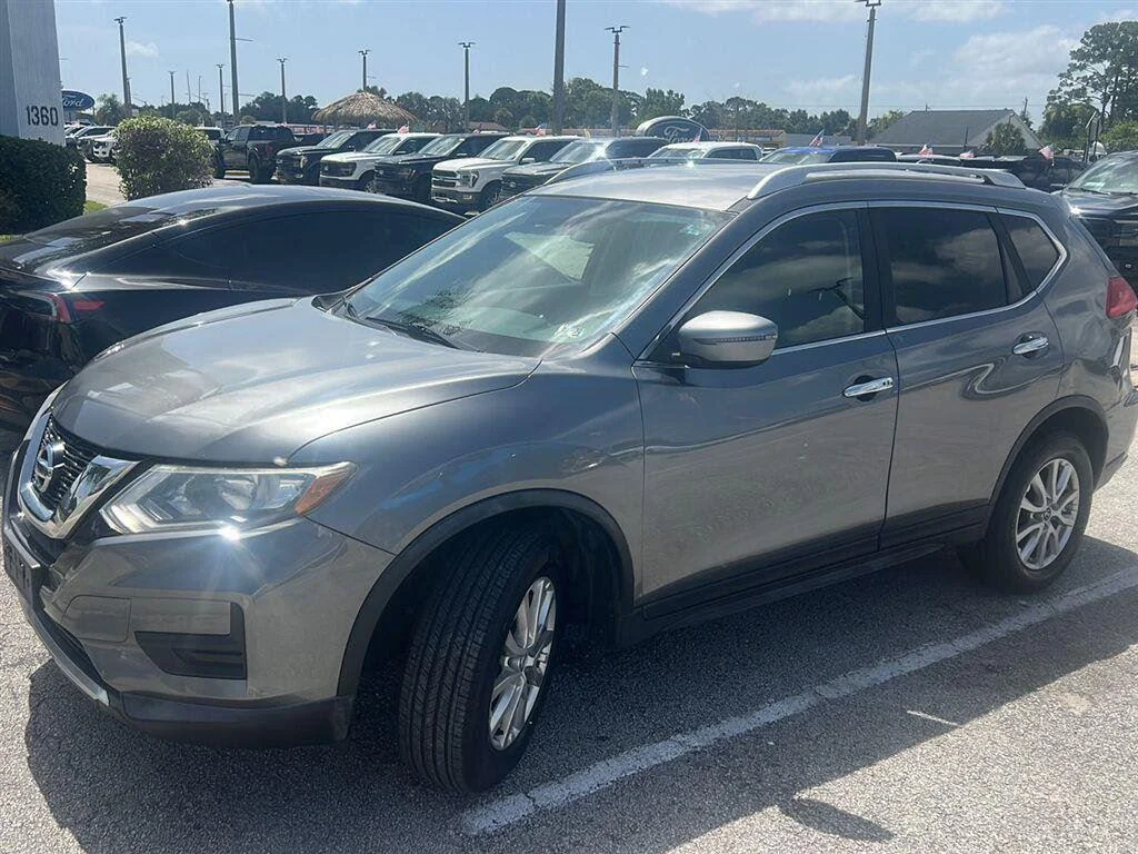 Used 2017 Gun Metallic Nissan SV image 3