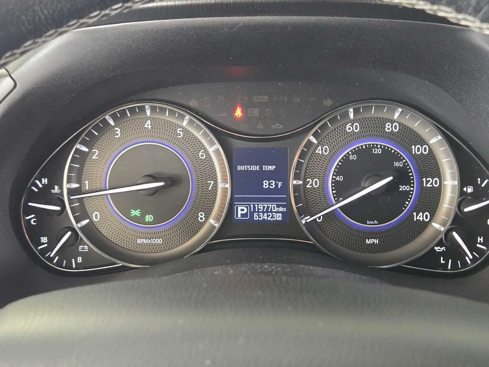 Used 2018 Champagne Quartz INFINITI  image 14